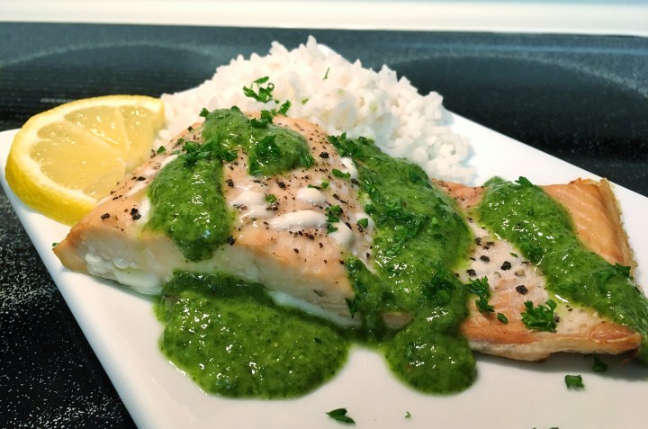 Baked Salmon with Chimichurri&nbsp;sauce
